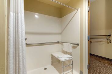 هتل Comfort Inn Mechanicsburg  Harrisburg South