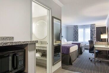 هتل Comfort Inn Williamsburg Gateway