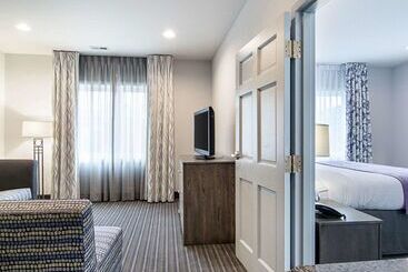 هتل Comfort Inn Williamsburg Gateway