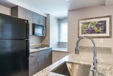 هتل Comfort Inn Williamsburg Gateway