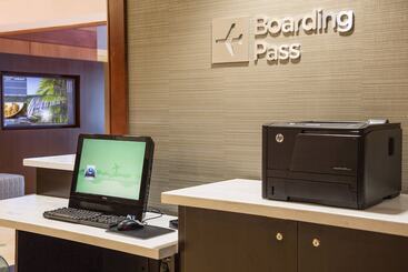 هتل Courtyard by Marriott Fort Lauderdale Beach