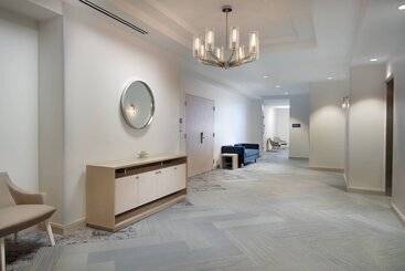 Отель Courtyard Miami Coconut Grove