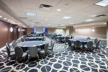 هتل Crowne Plaza Kansas City Downtown, An Ihg