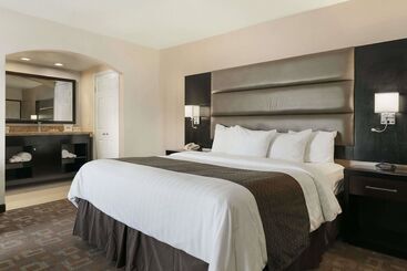 هتل Days Inn By Wyndham Downey