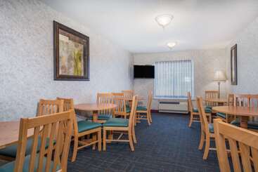 هتل Days Inn By Wyndham Hurley
