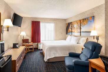 هتل Days Inn By Wyndham Hurley