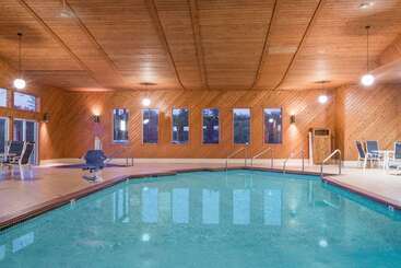 هتل Days Inn By Wyndham Hurley