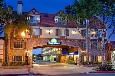 ホテル Days Inn By Wyndham Los Angeles Lax/ Redondo&manhattanbeach