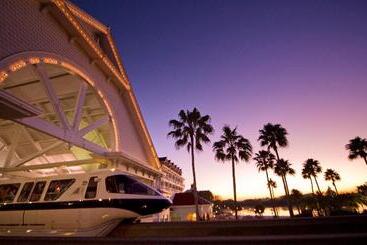 هتل Disney S Grand Floridian Resort & Spa