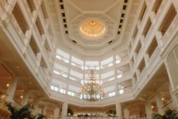 هتل Disney S Grand Floridian Resort & Spa