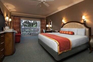 هتل Disney S Grand Floridian Resort & Spa