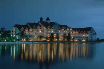 هتل Disney S Grand Floridian Resort & Spa