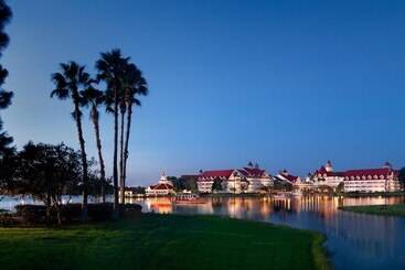 هتل Disney S Grand Floridian Resort & Spa