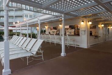 هتل Disney S Grand Floridian Resort & Spa