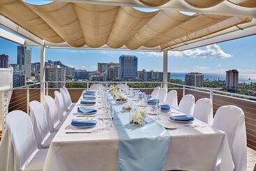 Doubletree By Hilton Hotel Alana   Waikiki Beach