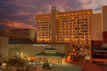 Отель Doubletree By Hilton Little Rock