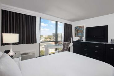 Doubletree By Hilton Hotel Tallahassee