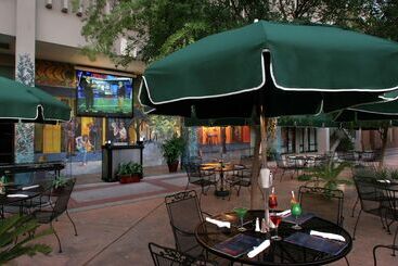 Doubletree By Hilton Hotel Tallahassee