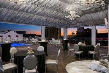 Doubletree By Hilton Hotel Tallahassee