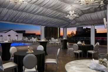 Doubletree By Hilton Hotel Tallahassee