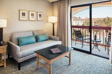 Отель Doubletree By Hilton Sonoma   Wine Country