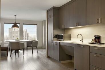 Doubletree Suites By Hilton Hotel Boston   Cambridge