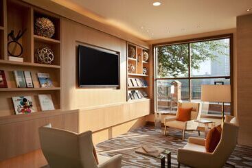Doubletree Suites By Hilton Hotel Boston   Cambridge