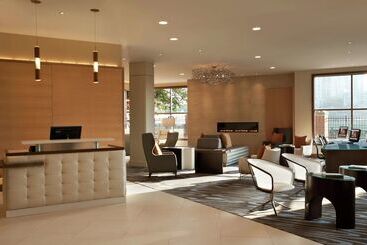 Doubletree Suites By Hilton Hotel Boston   Cambridge