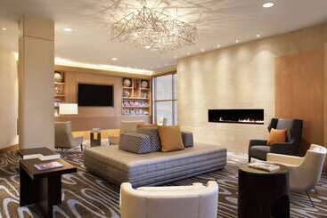 Doubletree Suites By Hilton Hotel Boston   Cambridge