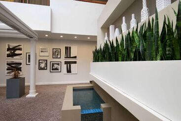 هتل Embassy Suites By Hilton Baltimore At Bwi Airport