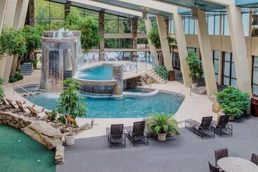 Hotel Glenstone Lodge