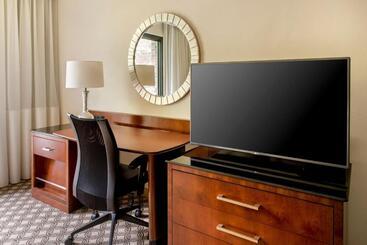 هتل Princeton Marriott At Forrestal