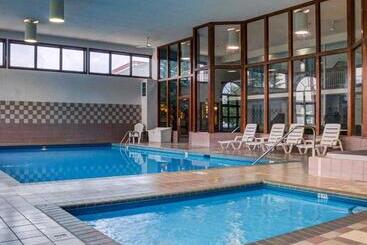 호텔 Devils Lake Inn