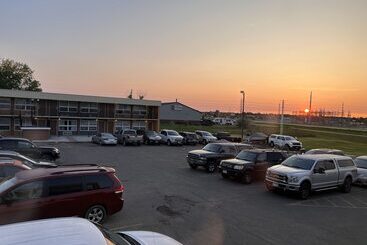 호텔 Devils Lake Inn