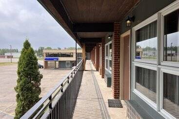 호텔 Devils Lake Inn