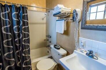 مُتل Hollywood Downtowner Inn