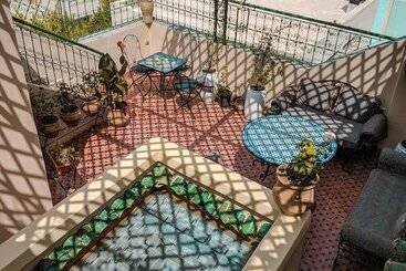 هاستل Riad El Blida
