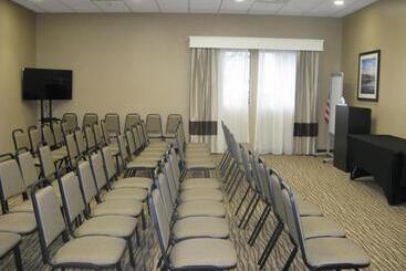 هتل Mainstay Suites Coeur D Alene