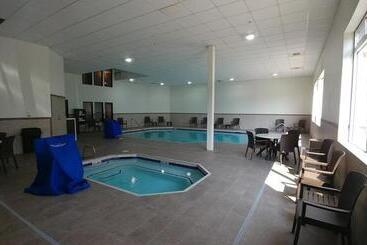 هتل Mainstay Suites Coeur D Alene