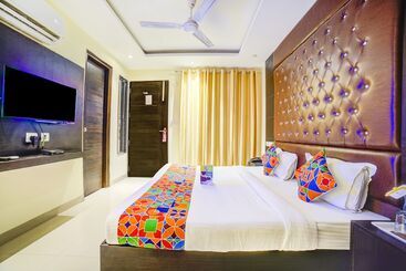 Fabhotel Diamond Zirakpur