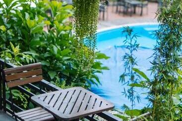 هتل Catba Oasis Bungalows
