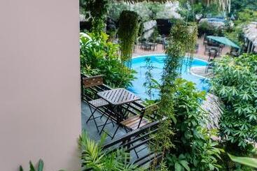 هتل Catba Oasis Bungalows