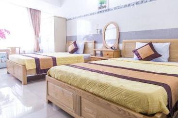 هتل Khách Sạn Flower Sky Nha Trang