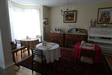 تختخواب و صبحانه La Casa En Shediac