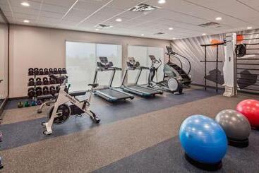 هتل Glō Best Western Tulsa Catoosa East Route 66