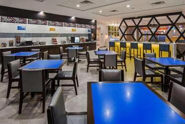 هتل Glō Best Western Tulsa Catoosa East Route 66