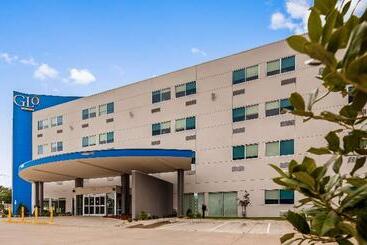 هتل Glō Best Western Tulsa Catoosa East Route 66