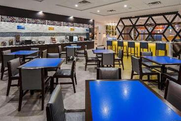 هتل Glō Best Western Tulsa Catoosa East Route 66