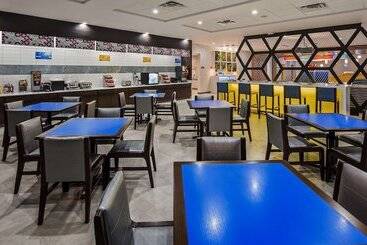 هتل Glō Best Western Tulsa Catoosa East Route 66