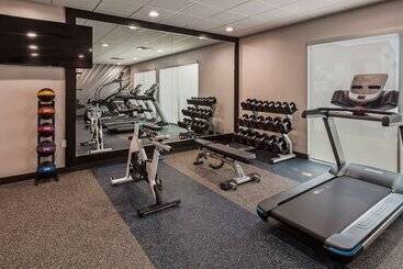 هتل Glō Best Western Tulsa Catoosa East Route 66